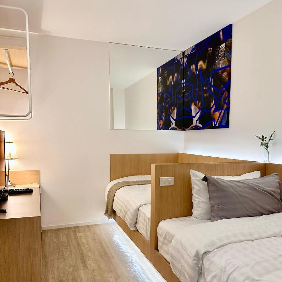 E11 Hotel - Bts Punnawithi Bangkok Extérieur photo
