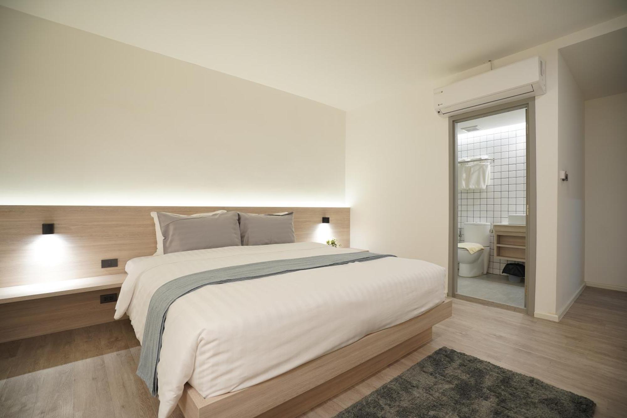 E11 Hotel - Bts Punnawithi Bangkok Extérieur photo