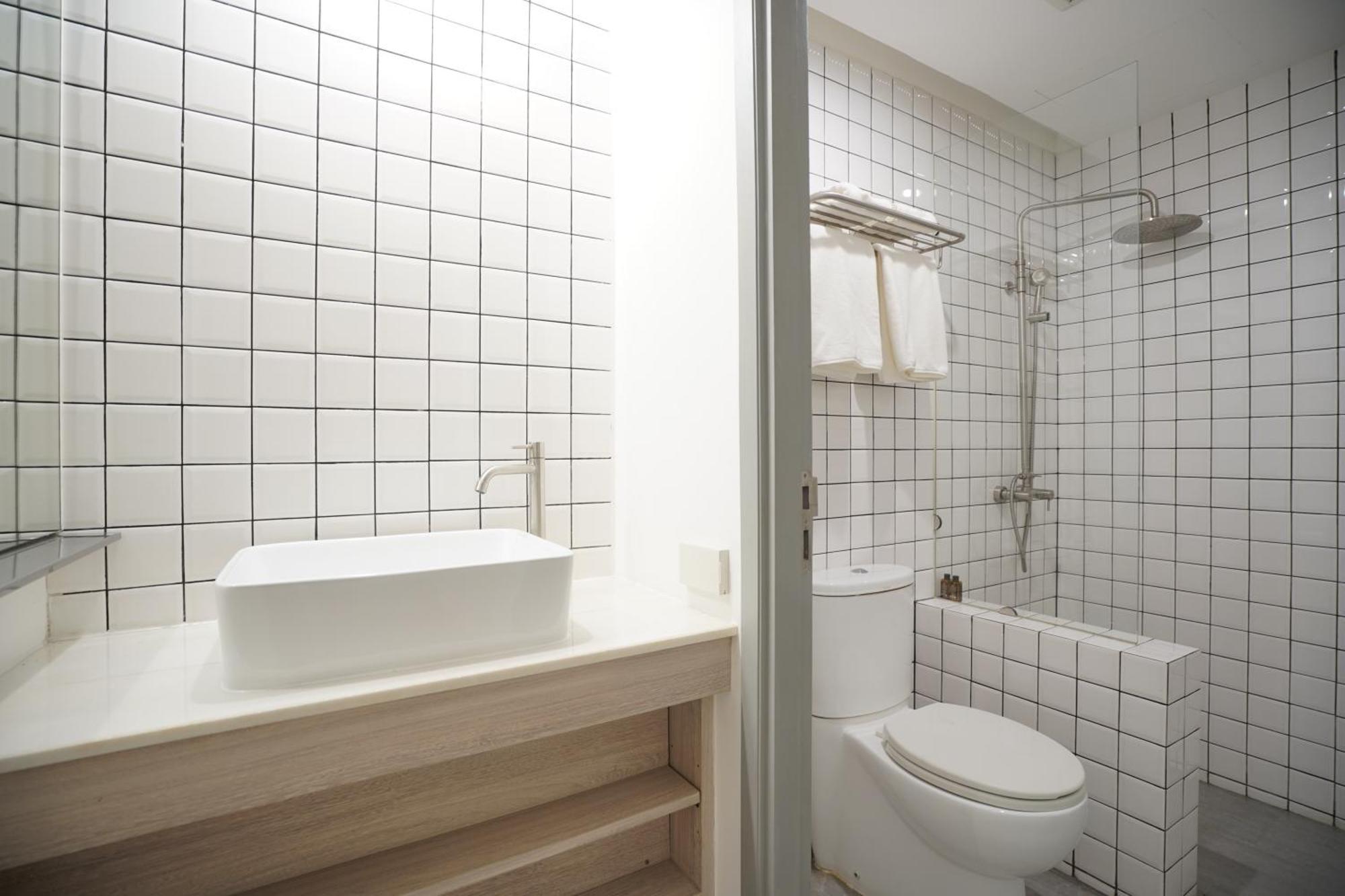 E11 Hotel - Bts Punnawithi Bangkok Extérieur photo